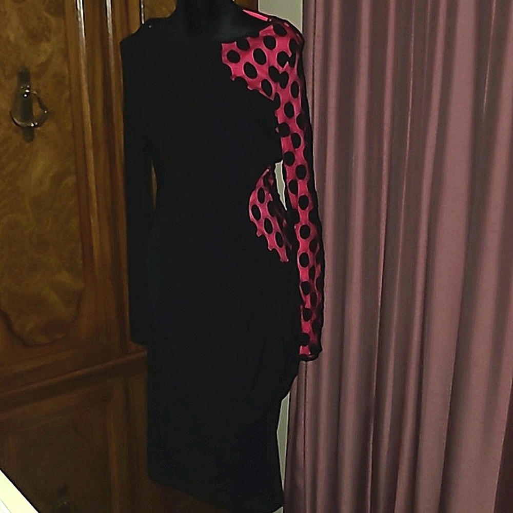 NWOT Black bodycon dress with hot pink